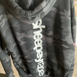 Sheepey race pullover hoodie
